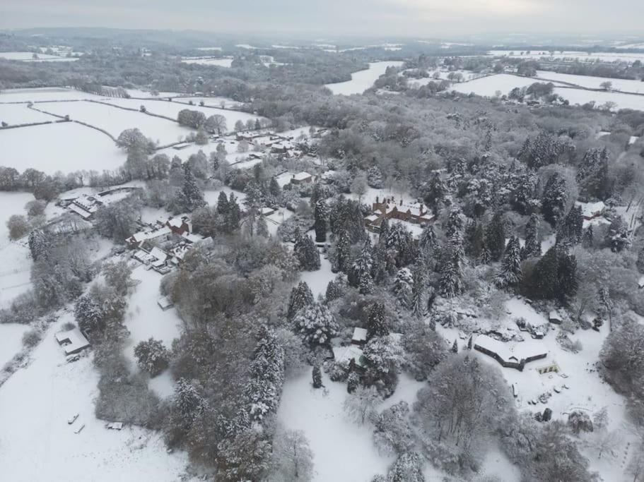 Modern Country Villa, Stunning Gardens And View Royal Tunbridge Wells Dış mekan fotoğraf